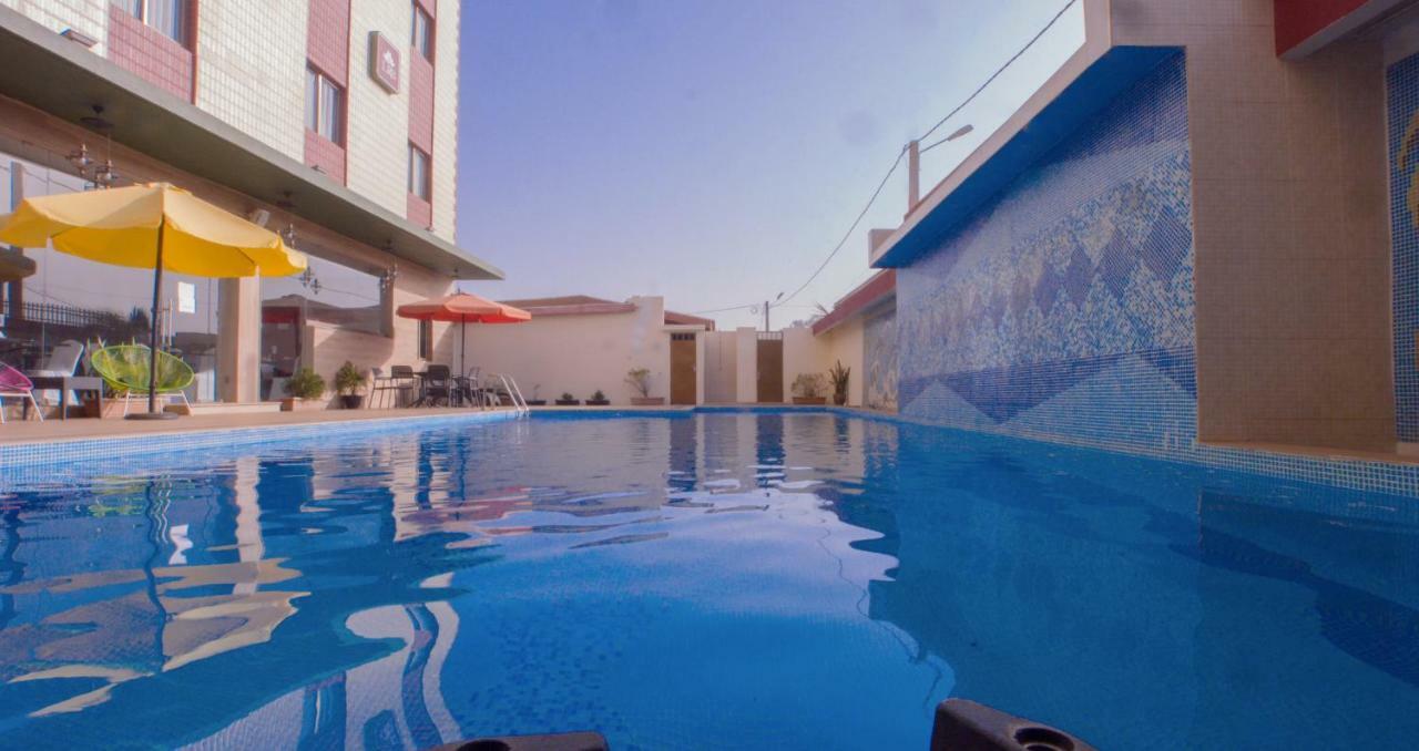Hotel La Rose Blanche Korhogo Exterior photo